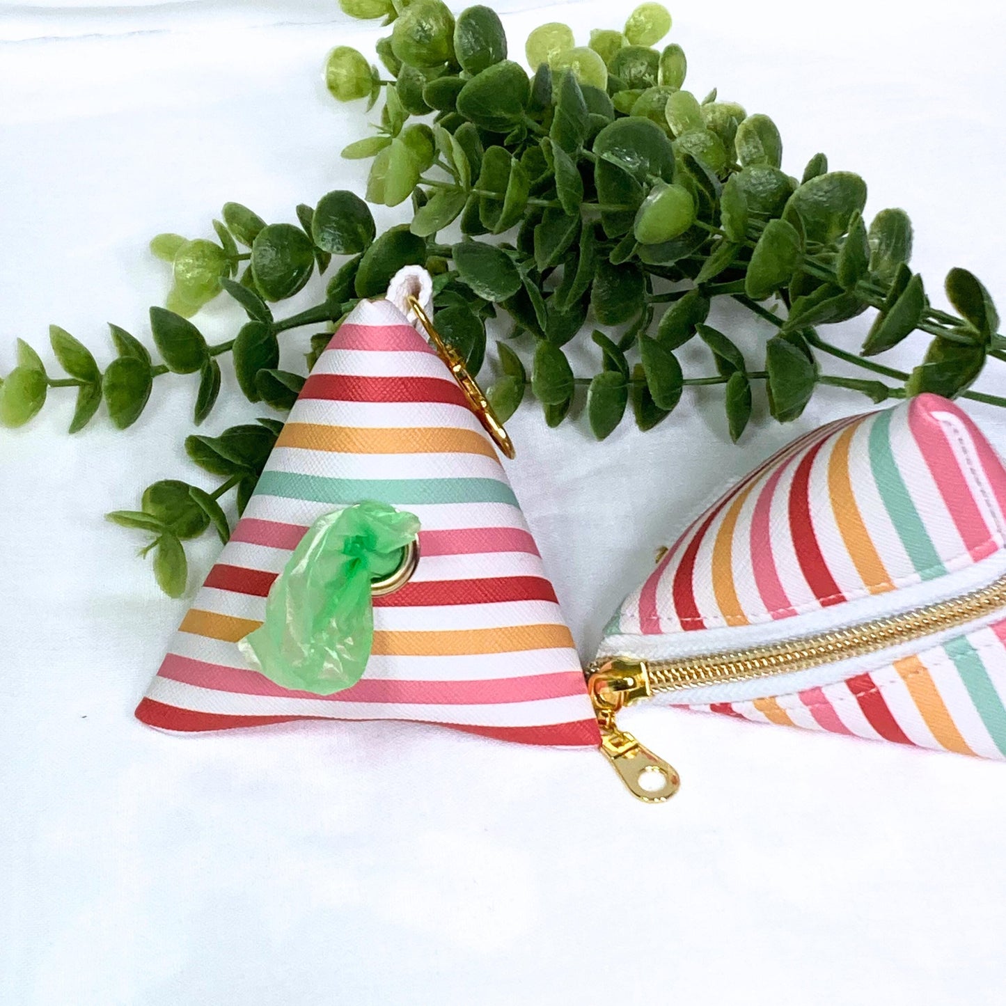 Dog Waste Bag Dispenser | Stripes | Pet Training Dog Poop | Triangle Tetrahedron Keychain Zipper | Canine Care