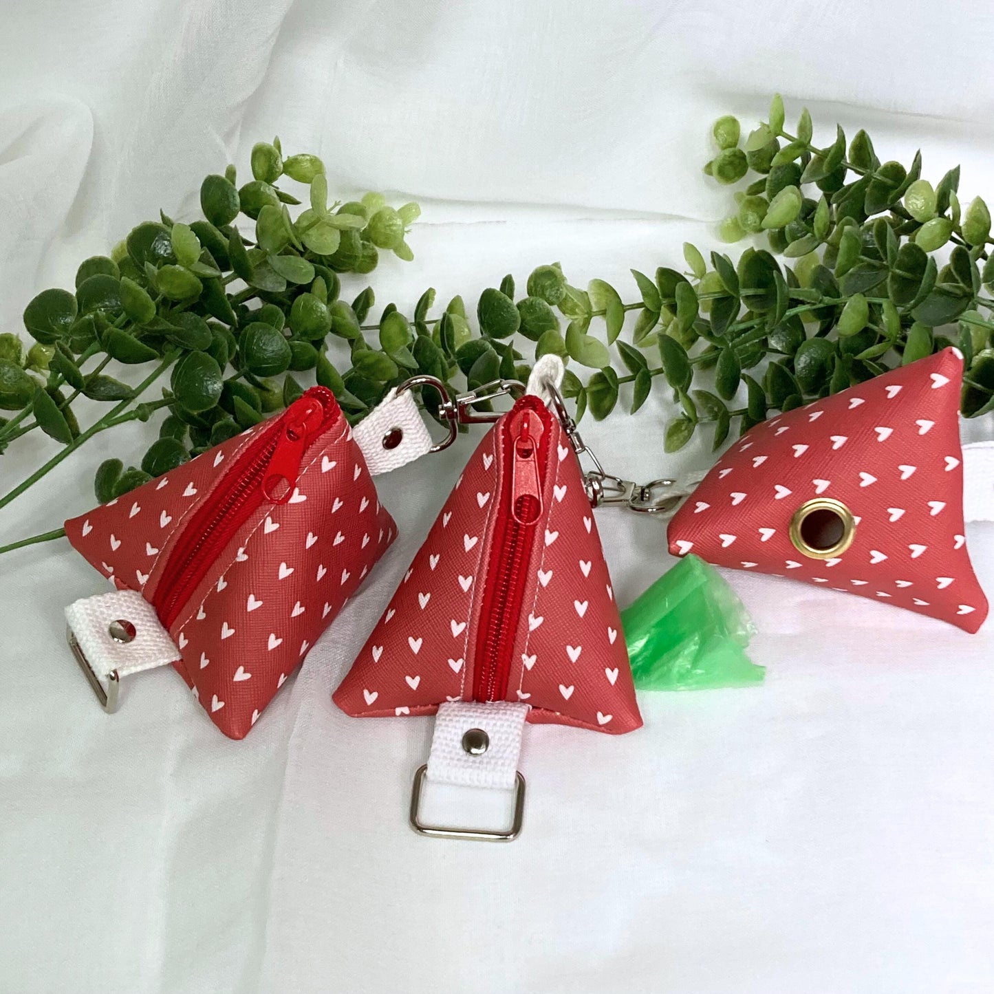 Dog Waste Bag Dispenser | Red Hearts | Pet Training Dog Poop | Triangle Tetrahedron Keychain Zipper | Canine Care