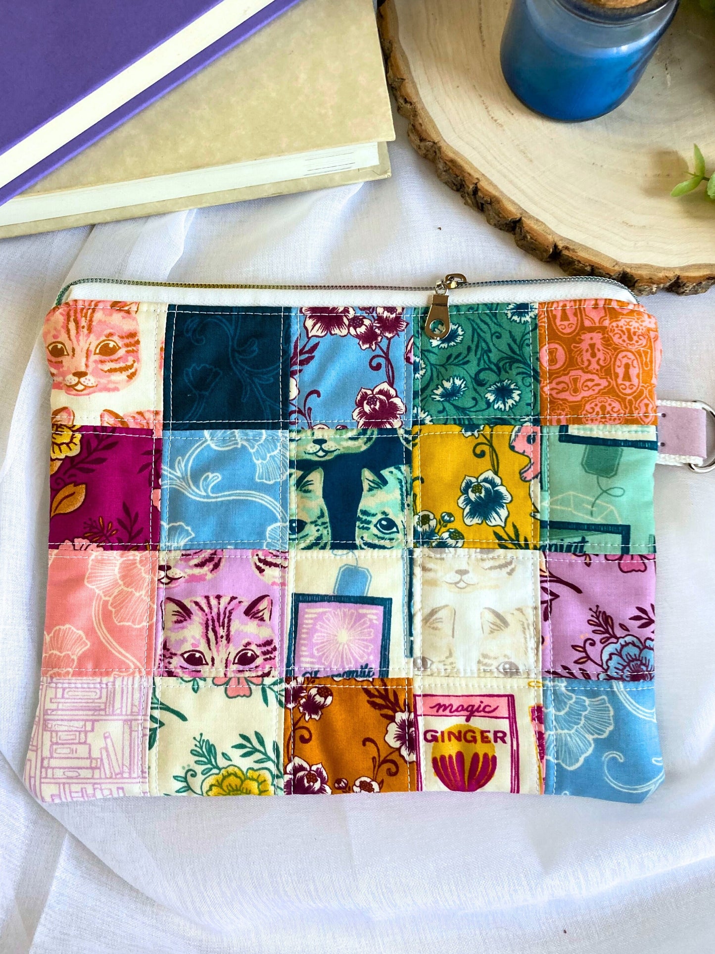 Bookish Kitten Quilted Bag Padded Patchwork Pouch Book Cover Sleeve