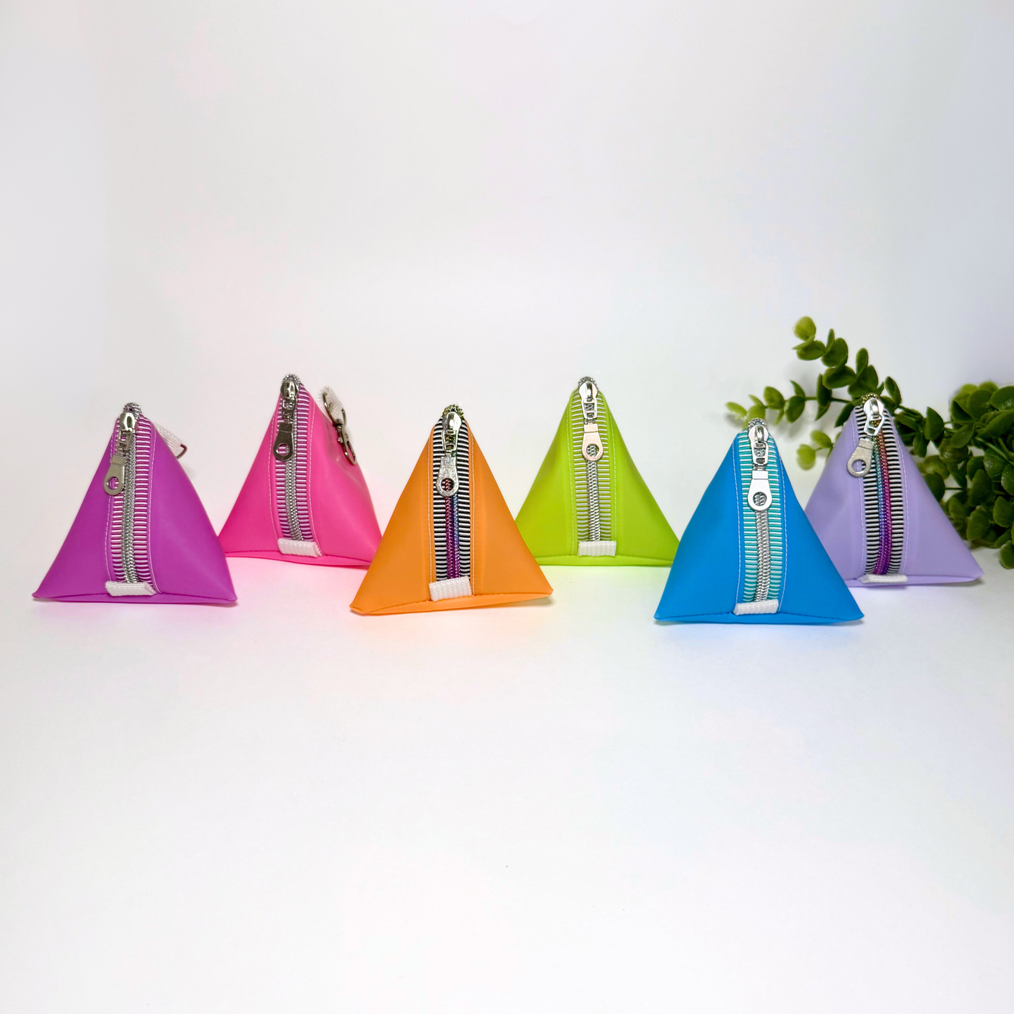 Rainbow Jelly Vinyl Coin Purse Tetrahedron Keychain Bag Geometry Pouch
