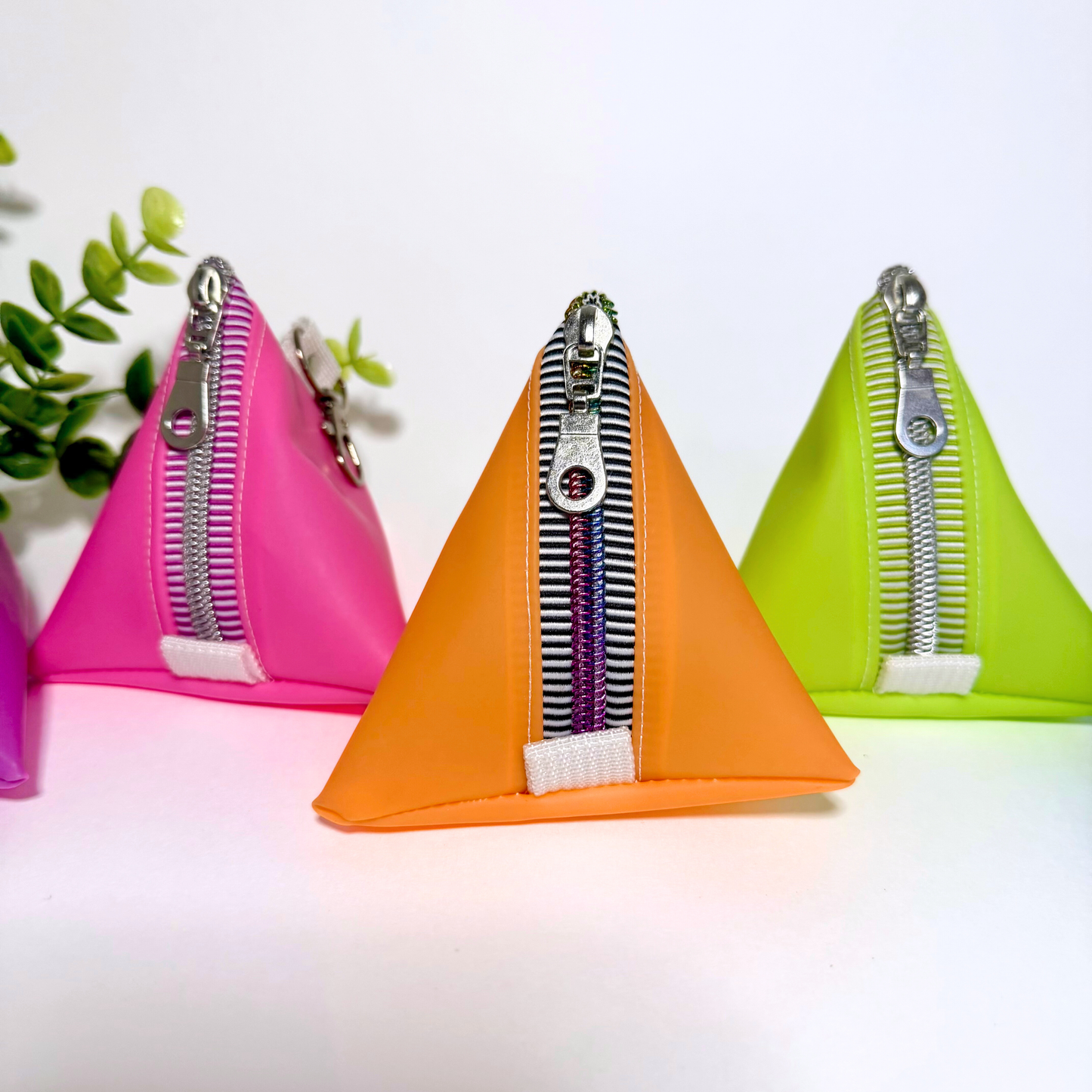 Rainbow Jelly Vinyl Coin Purse Tetrahedron Keychain Bag Geometry Pouch
