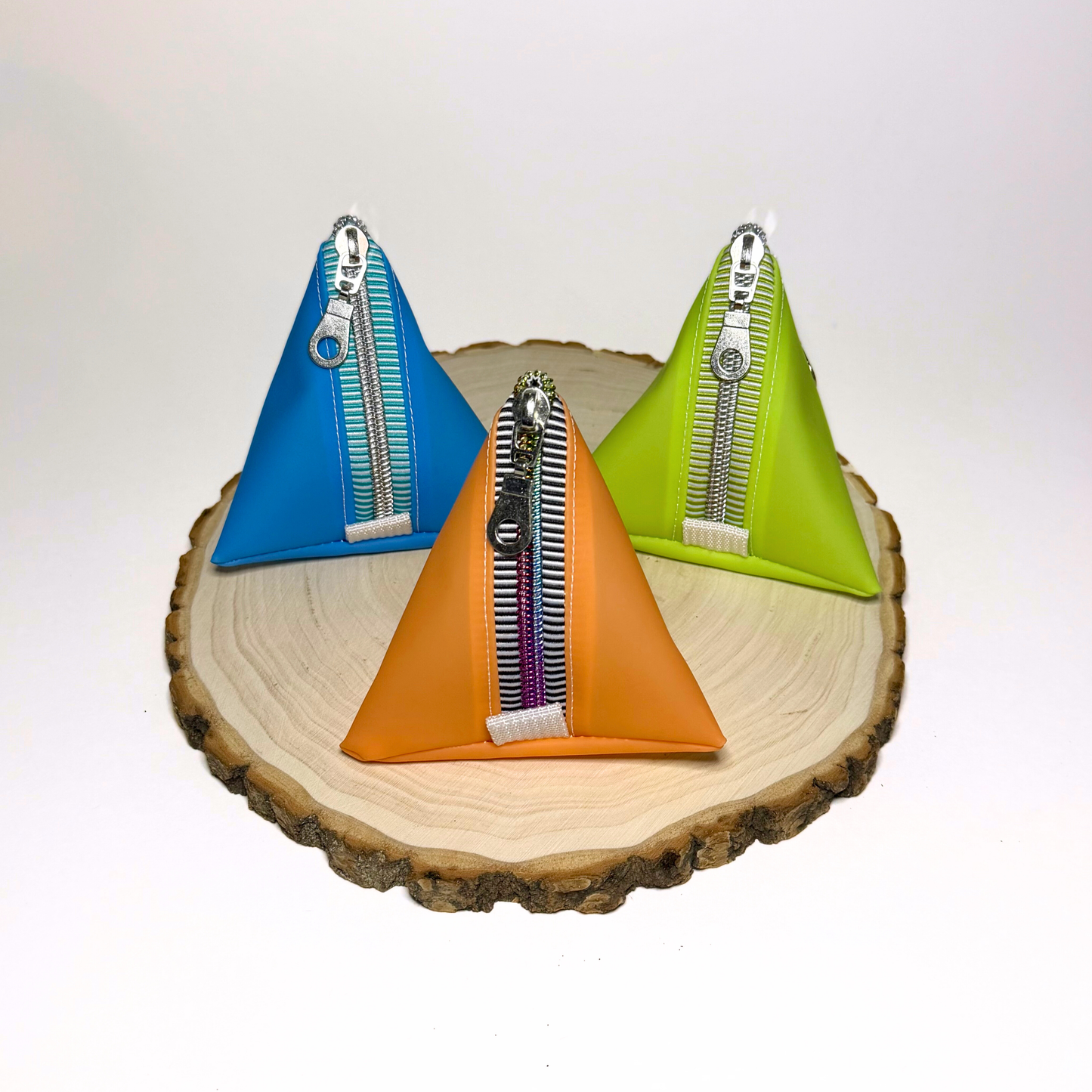 Rainbow Jelly Vinyl Coin Purse Tetrahedron Keychain Bag Geometry Pouch