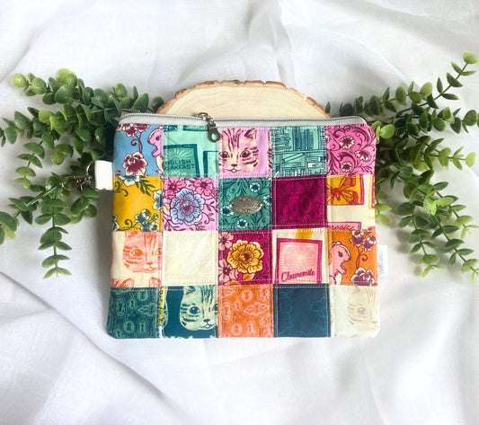 Bookish Kitten Quilted Bag Padded Patchwork Pouch Book Cover Sleeve