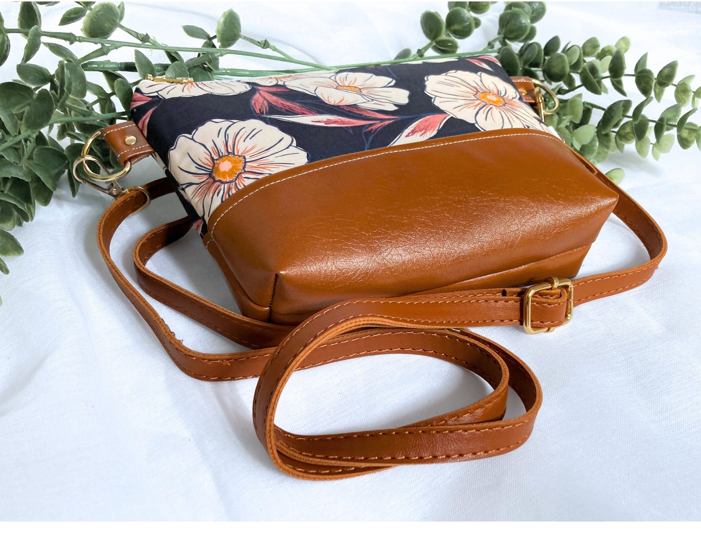 Big Blossom Floral Crossbody Purse | Brown Vegan Faux Leather
